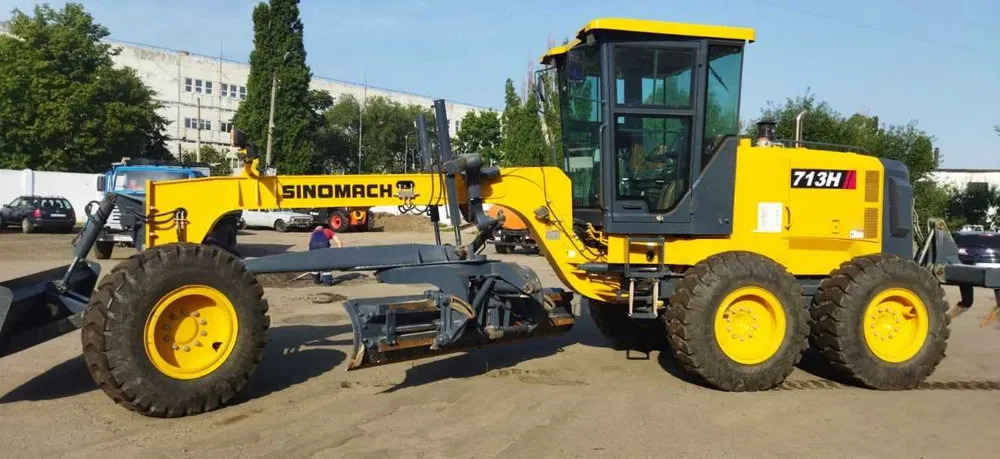Оренда грейдера SINOMACH 713H з водієм — Полтава